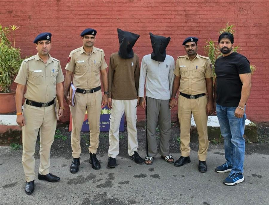 सेक्टर 34 थाना पुलिस की त्वरित कार्रवाई, छीने गए सोने के टॉप्स और एक्टिवा बरामद