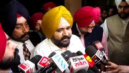 तबादलों के नाम पर पैसे लेने के आरोप : भ्रष्टाचार मामले में सीबीआई के सामने पेश हुए पंजाब सीएम के ओएसडी
